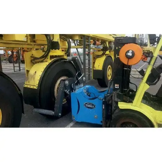 Just Easy Tools 2160 Easy Gripper Tire Manipulator for Giant Tire