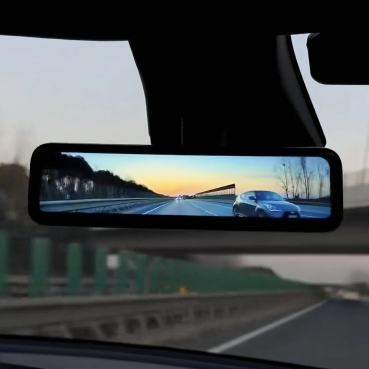 Streaming Rear View Mirror Camera for Tesla Model 3